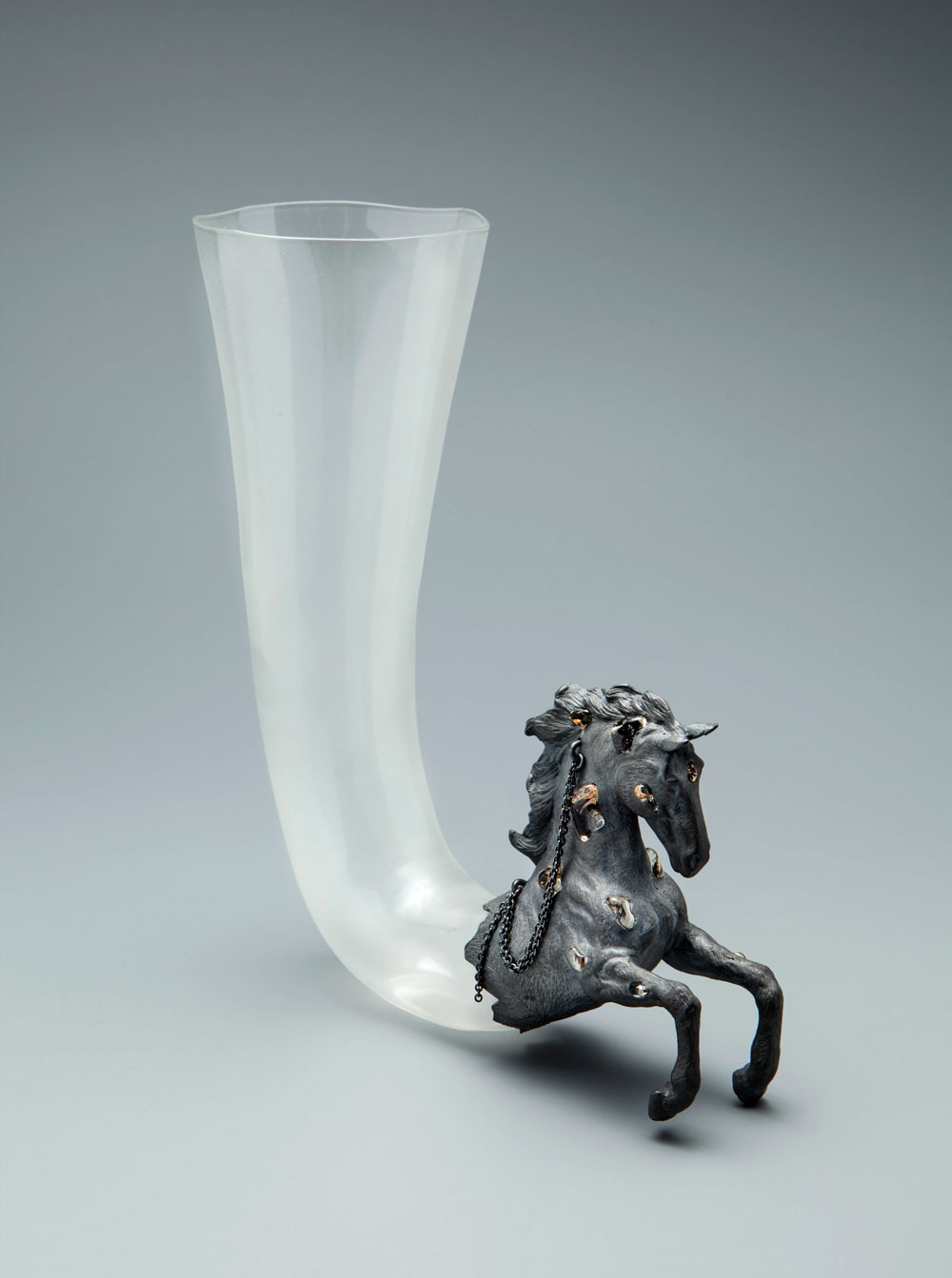 Renewed Past: in jewellery by Evert Nijland and in contemporary art