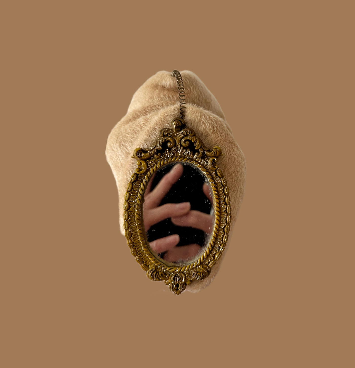 Sensitive Cartographies. Jewellery, Body and Inner Landscapes