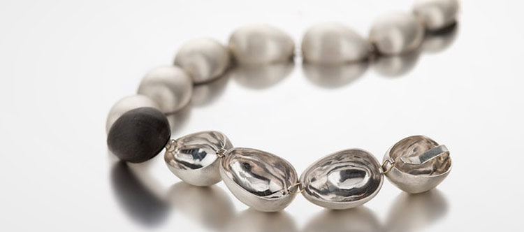 Bachelor of Fine Arts, Major Contemporary Jewellery