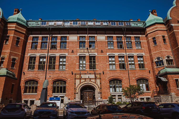 Open Call for a Lecturer in Craft, specializing in Jewellery Art at HDK-Valand Academy of Art and Design